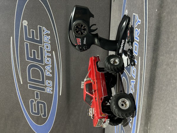 TRAXXAS TRX-4MT Chevy K10 4x4 rot 1/18 Monster-Truck RTR Brushed, gebraucht & geprüft!